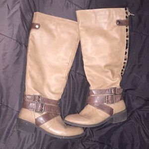 Brown boots